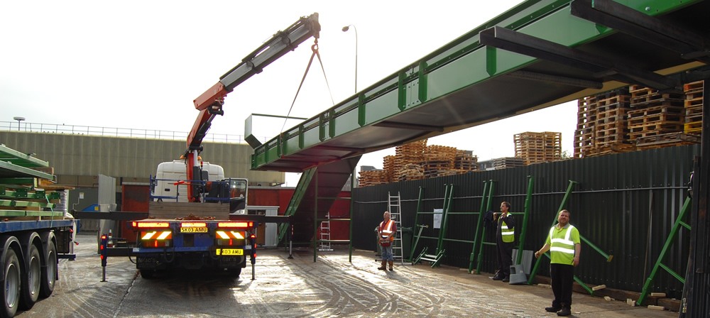 Low-Loader with HIAB